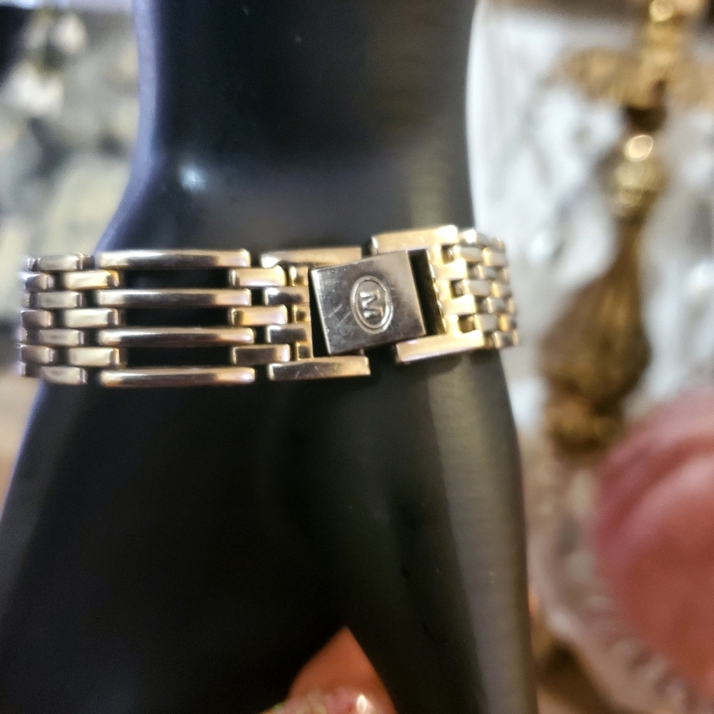 Authentic Vintage Swiss Quartz Movado Watch Silver & Gold Tone Runs! - Picture 6 of 9